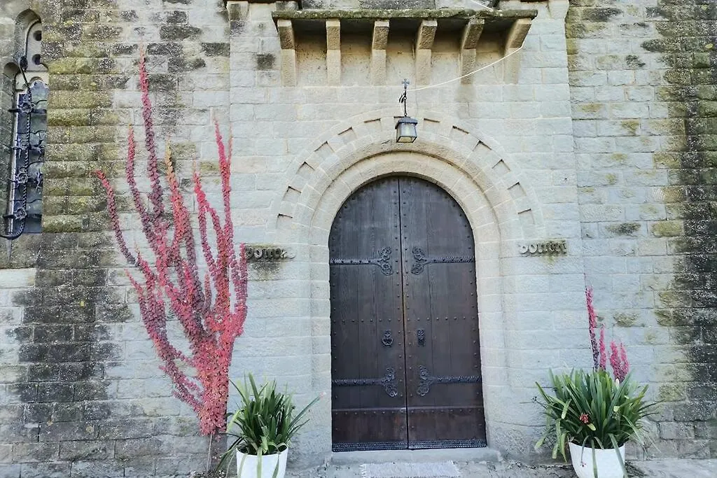 Iglesia Del Sagrado Corazon Torello